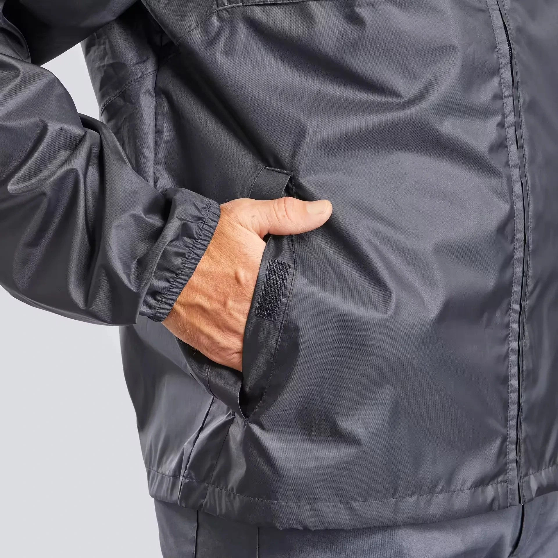 بادگیر مشتی ضد آب کچوا  مدل NH100 Quechua