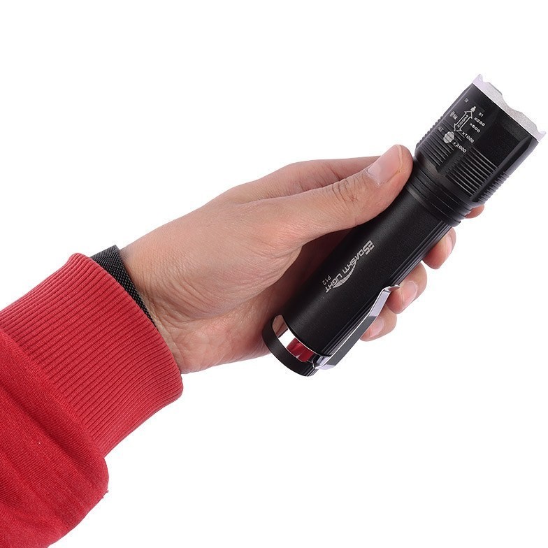 چراغ قوه زوم دار با چراغ بغل مدل P50_ XA-P12